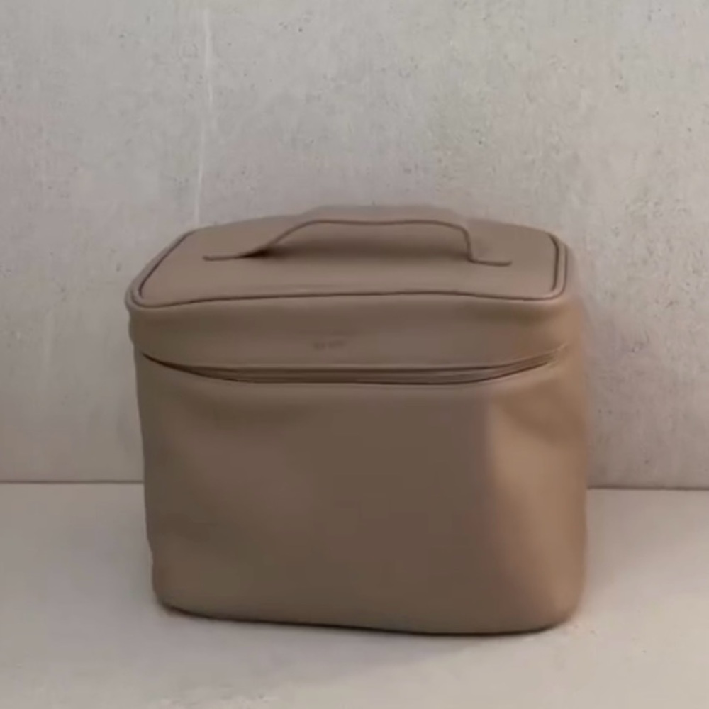 SKKN BY KIM KARDASHIAN Travel Cosmetic Case